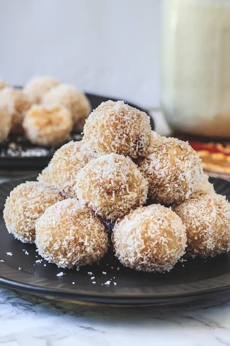 Coconut ladoo